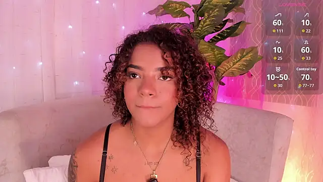 Iris hott1 online show from 09/23/25, 02:36