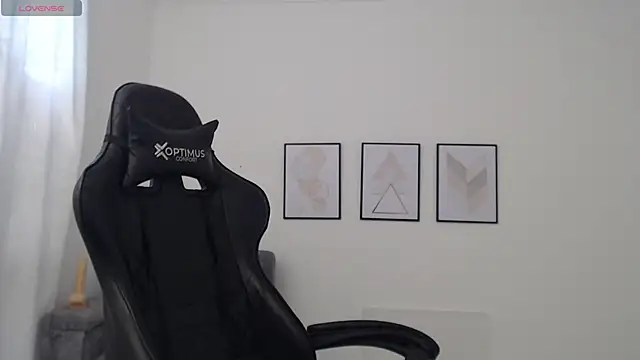 Snapshot of natalia_curvy1 chatting on 09/19/25, 06:08 natalia curvy1 online show from 09/19/25, 06:08