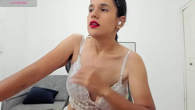 natalia curvy1 online show from 06/23/26, 05:33