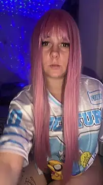 Snapshot of kinkygirl420x chatting on 10/28/25, 04:20 kinkygirl420x online show from 10/28/25, 04:20