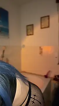 Snapshot of kinkygirl420x chatting on 11/13/25, 12:31 kinkygirl420x online show from 11/13/25, 12:31