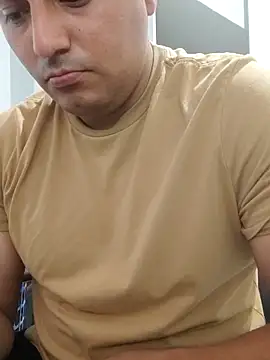 Snapshot of Flsexo chatting on 09/19/25, 12:23 Flsexo online show from 09/19/25, 12:23
