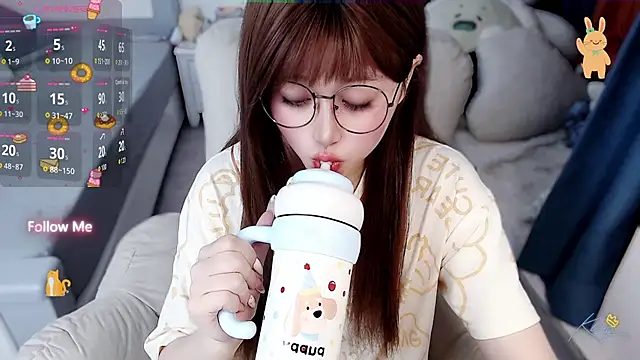 Snapshot of Sweet-18wanwan chatting on 07/23/26, 01:31 Sweet-18wanwan online show from 07/23/26, 01:31