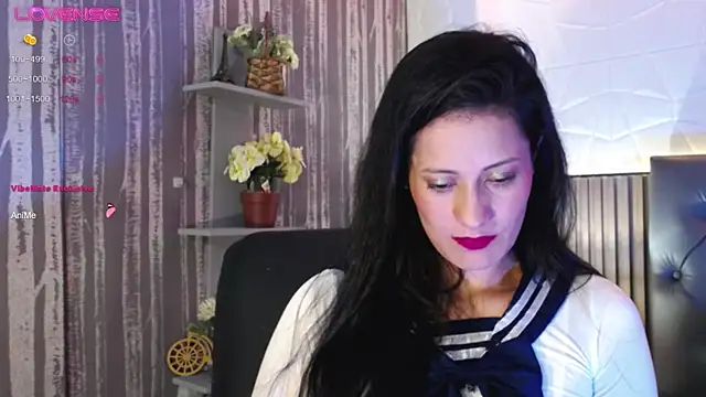 nathalia zamu online show from 12/04/24, 03:04