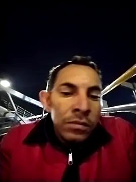 Snapshot of elvergalarga1329 chatting on 12/17/25, 07:14 elvergalarga1329 online show from 12/17/25, 07:14