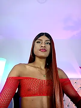 Snapshot of Elektra_Queen chatting on 11/07/25, 01:00 Elektra Queen online show from 11/07/25, 01:00