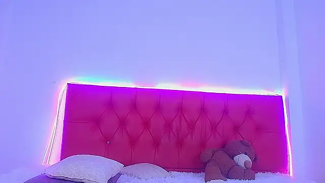 Little Cuttie  online show from 02/22/25, 07:01
