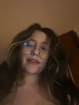 Snapshot of marie2_ chatting on 03/16/25, 12:45 marie2 online show from 03/16/25, 12:45