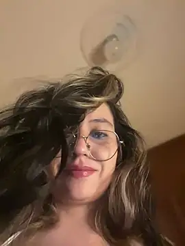 Snapshot of marie2_ chatting on 03/16/25, 04:52 marie2 online show from 03/16/25, 04:52
