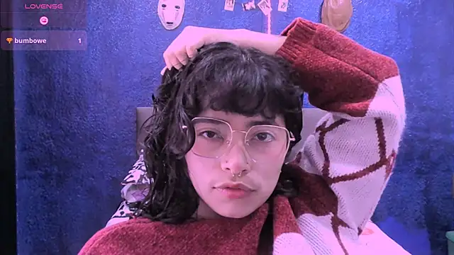 NinaYellow online show from 10/13/25, 04:40