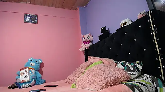 Snapshot of bad_couple_sex chatting on 12/10/24, 08:27 bad couple sex online show from 12/10/24, 08:27