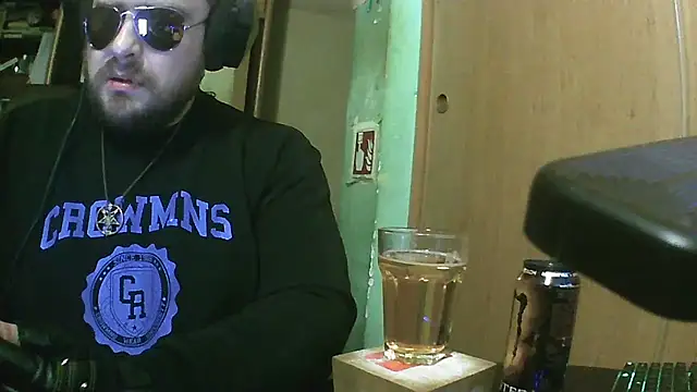 Snapshot of perversalus chatting on 11/25/25, 07:14 perversalus online show from 11/25/25, 07:14