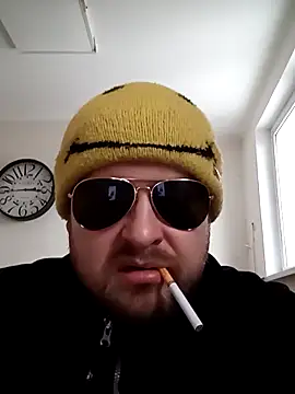 Snapshot of perversalus chatting on 02/05/26, 01:49 perversalus online show from 02/05/26, 01:49
