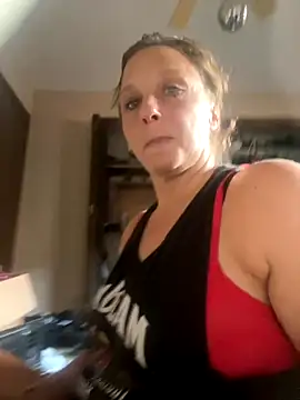 Everlyrose27 online show from 09/29/25, 05:51