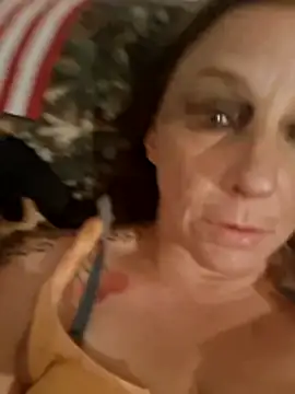 Everlyrose27 online show from 12/19/25, 07:15