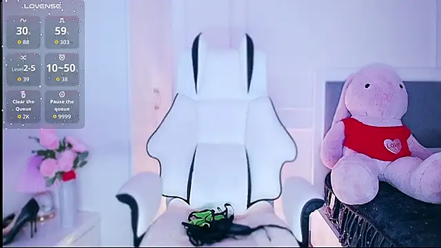 Snapshot of PimChanOK chatting on 09/22/25, 12:56 PimChanOK online show from 09/22/25, 12:56