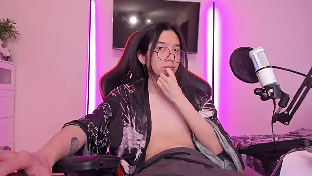 wexlee7 online show from 11/28/25, 10:18