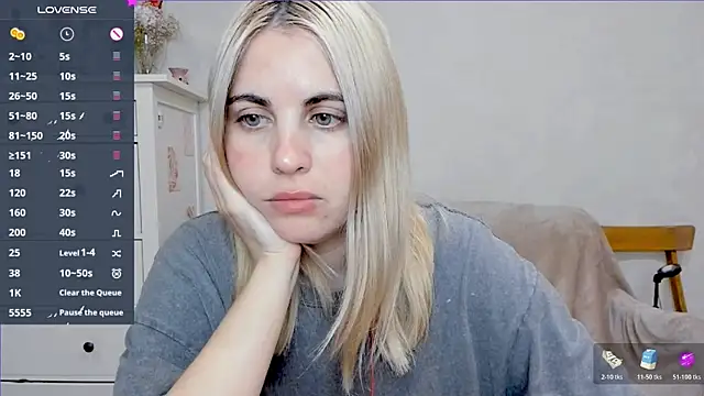 Snapshot of pawpaws chatting on 11/09/25, 07:06 pawpaws online show from 11/09/25, 07:06