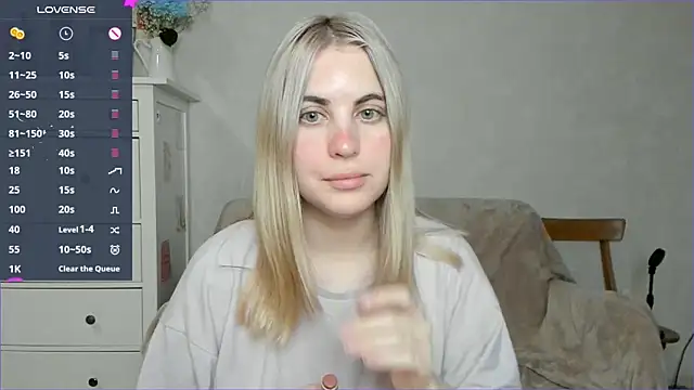 Snapshot of pawpaws chatting on 11/30/25, 08:07 pawpaws online show from 11/30/25, 08:07