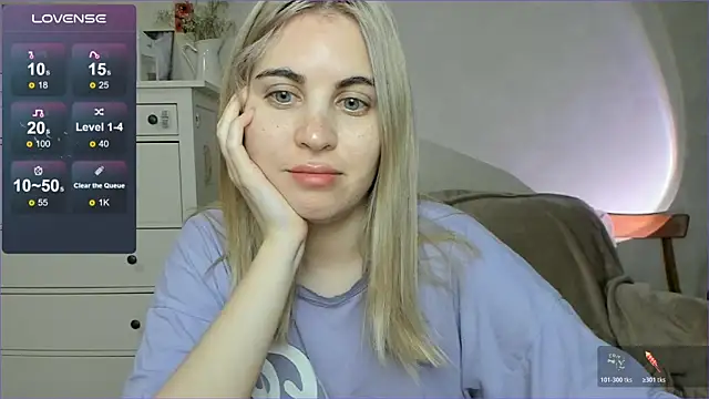 Snapshot of pawpaws chatting on 12/18/25, 05:46 pawpaws online show from 12/18/25, 05:46