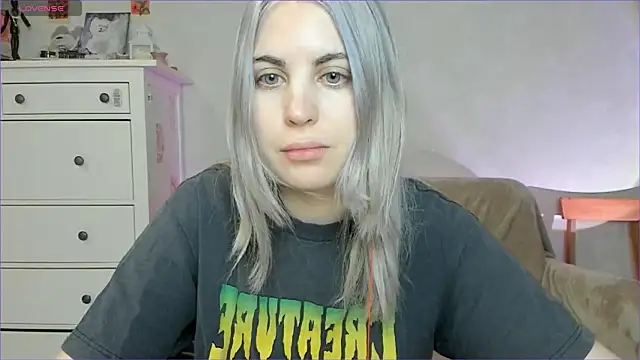 Snapshot of pawpaws chatting on 02/21/26, 06:03 pawpaws online show from 02/21/26, 06:03