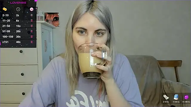 Snapshot of pawpaws chatting on 03/15/26, 06:19 pawpaws online show from 03/15/26, 06:19