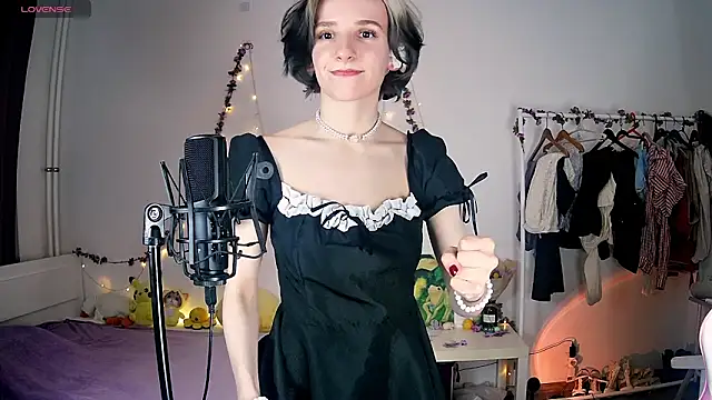 Violet Veliya online show from 03/02/25, 05:58