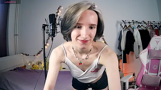 Violet Veliya online show from 03/07/25, 04:11