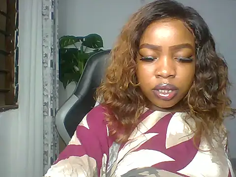 Snapshot of rosey_cheeks chatting on 02/14/26, 05:32 rosey cheeks online show from 02/14/26, 05:32