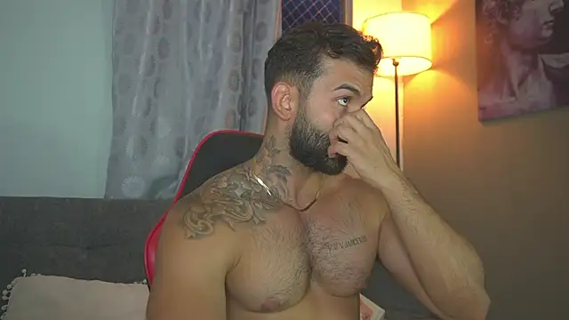 Snapshot of MarkHazze chatting on 07/15/26, 11:43 MarkHazze online show from 07/15/26, 11:43