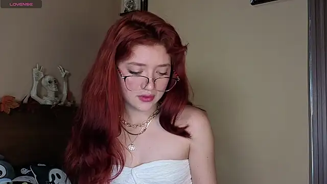 Ivanna Diamon online show from 10/26/25, 05:19