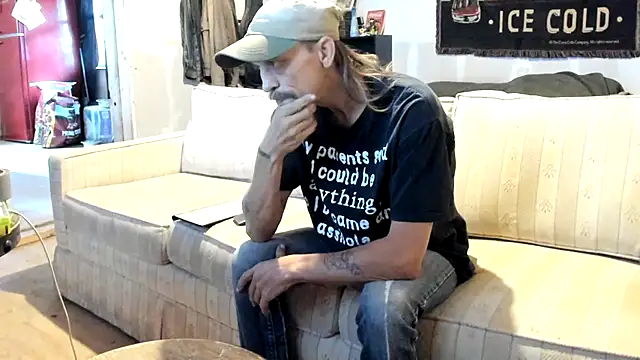 jayshort786 online show from 10/22/25, 03:34