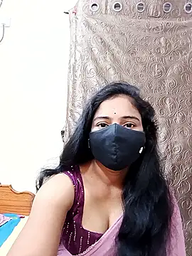 Snapshot of Keerthi-Telugu chatting on 01/13/26, 03:56 Keerthi-Telugu online show from 01/13/26, 03:56
