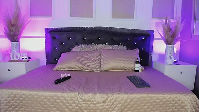 Snapshot of Ithan_sammy chatting on 01/11/25, 01:01 Ithan sammy online show from 01/11/25, 01:01