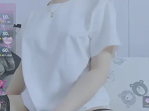 Snapshot of Linh_diudang chatting on 10/11/25, 02:22 Linh diudang online show from 10/11/25, 02:22