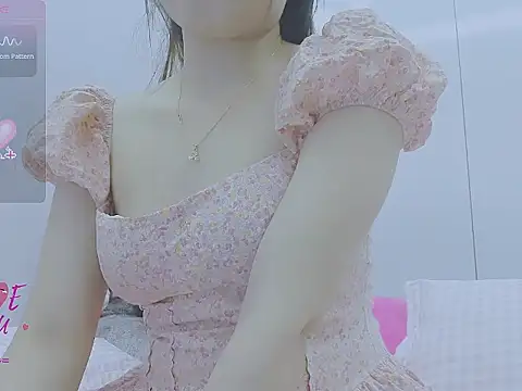 Snapshot of Linh_diudang chatting on 10/25/25, 02:56 Linh diudang online show from 10/25/25, 02:56