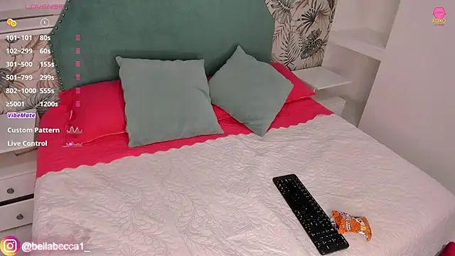 Snapshot of bellaa_becca chatting on 12/18/24, 06:14 bellaa becca online show from 12/18/24, 06:14