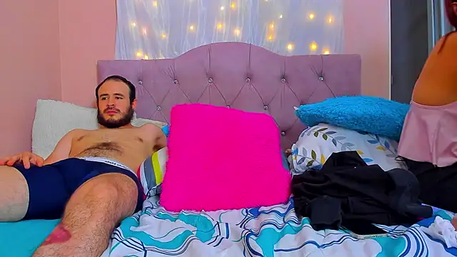 CoupleLatinXXX online show from 02/25/25, 11:33