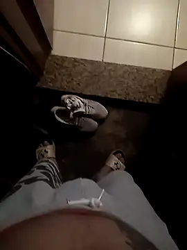 Snapshot of dredre1069 chatting on 12/31/24, 03:55 dredre1069 online show from 12/31/24, 03:55