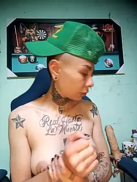 real fenix online show from 10/25/25, 02:08