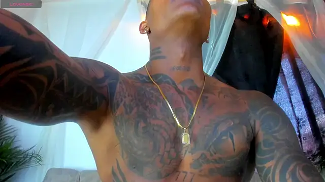 Snapshot of esteveen_ortegas_ chatting on 10/02/25, 05:09 esteveen ortegas online show from 10/02/25, 05:09