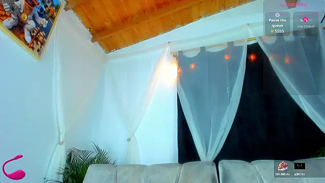 Snapshot of esteveen_ortegas_ chatting on 10/13/25, 11:27 esteveen ortegas online show from 10/13/25, 11:27