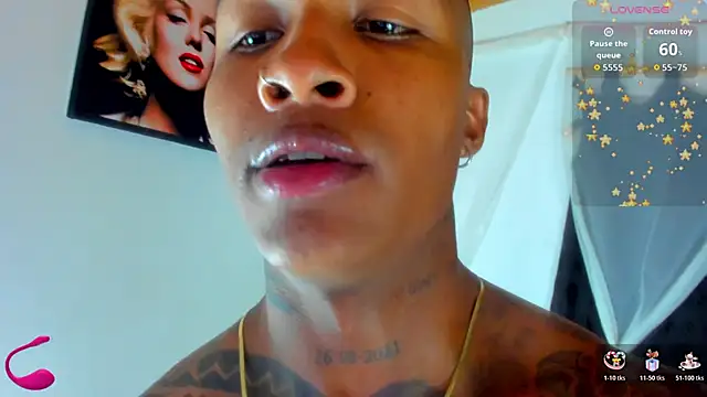 Snapshot of esteveen_ortegas_ chatting on 10/25/25, 08:36 esteveen ortegas online show from 10/25/25, 08:36