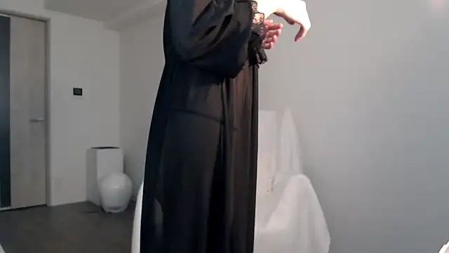 Snapshot of Lily_0000 chatting on 01/18/25, 03:16 Lily 0000 online show from 01/18/25, 03:16