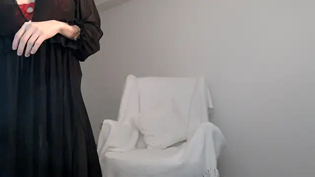 Snapshot of Lily_0000 chatting on 01/26/25, 07:52 Lily 0000 online show from 01/26/25, 07:52