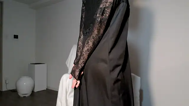 Snapshot of Lily_0000 chatting on 03/19/25, 02:57 Lily 0000 online show from 03/19/25, 02:57