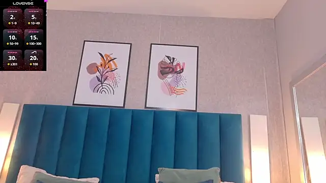 Snapshot of CheneellLorens chatting on 11/10/25, 07:46 CheneellLorens online show from 11/10/25, 07:46