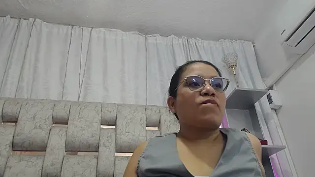 KEYRA-MILLER- online show from 12/20/25, 03:13