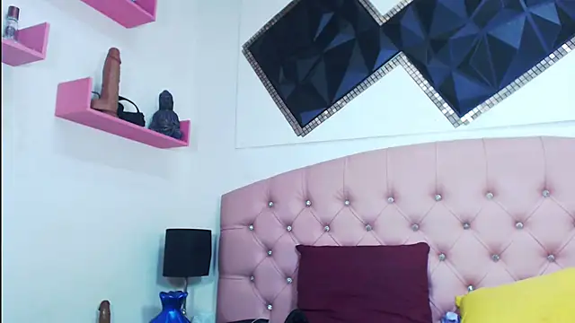 andrea safeira doll online show from 09/26/25, 09:08