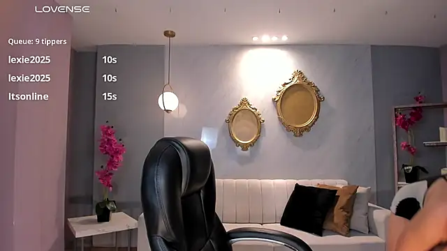 StacyEvansX online show from 02/09/25, 11:25
